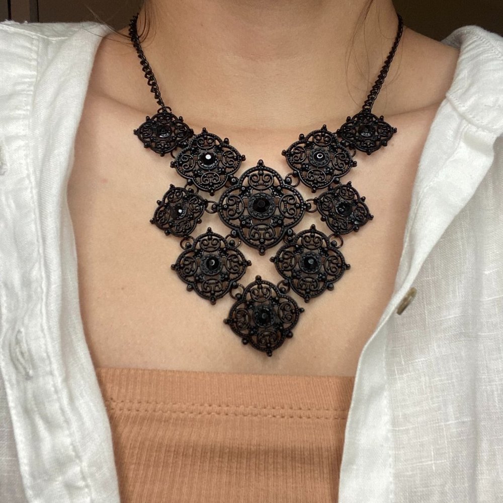 Statement necklace